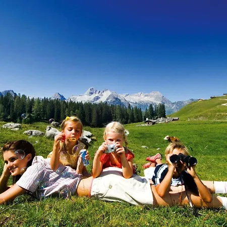 Spacious Holiday In Near Ski Area Tauplitz