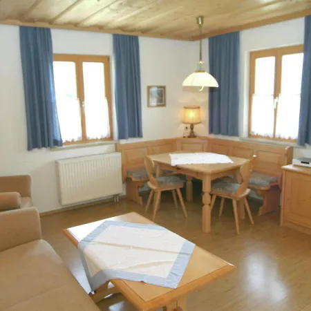 Spacious Holiday In Near Ski Area Casa de Férias Tauplitz